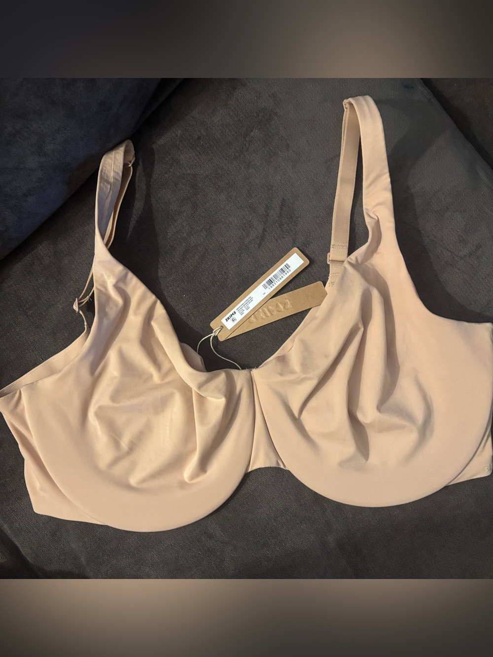 SKIMS Nude Underwire Minimizer Smooth Cup Bra